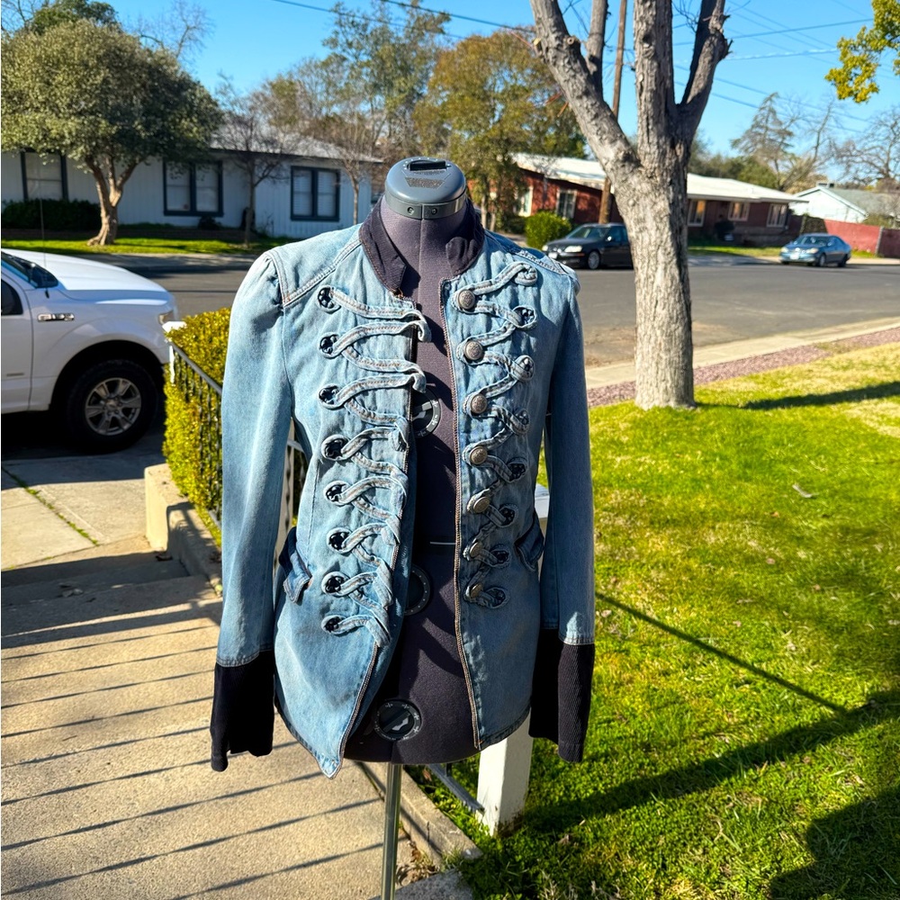 Free people stylish Jean jacket